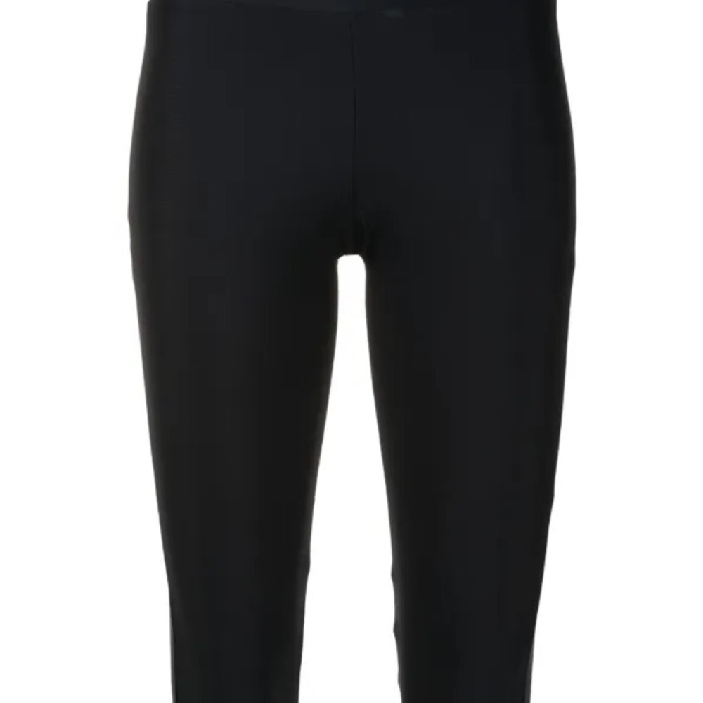 Black Form-Fitting Leggings with Elastic Waistband